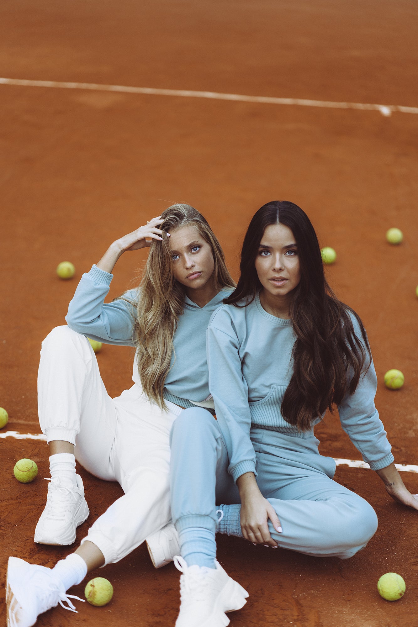 MINT HOODIE TRACKSUIT SWEATER