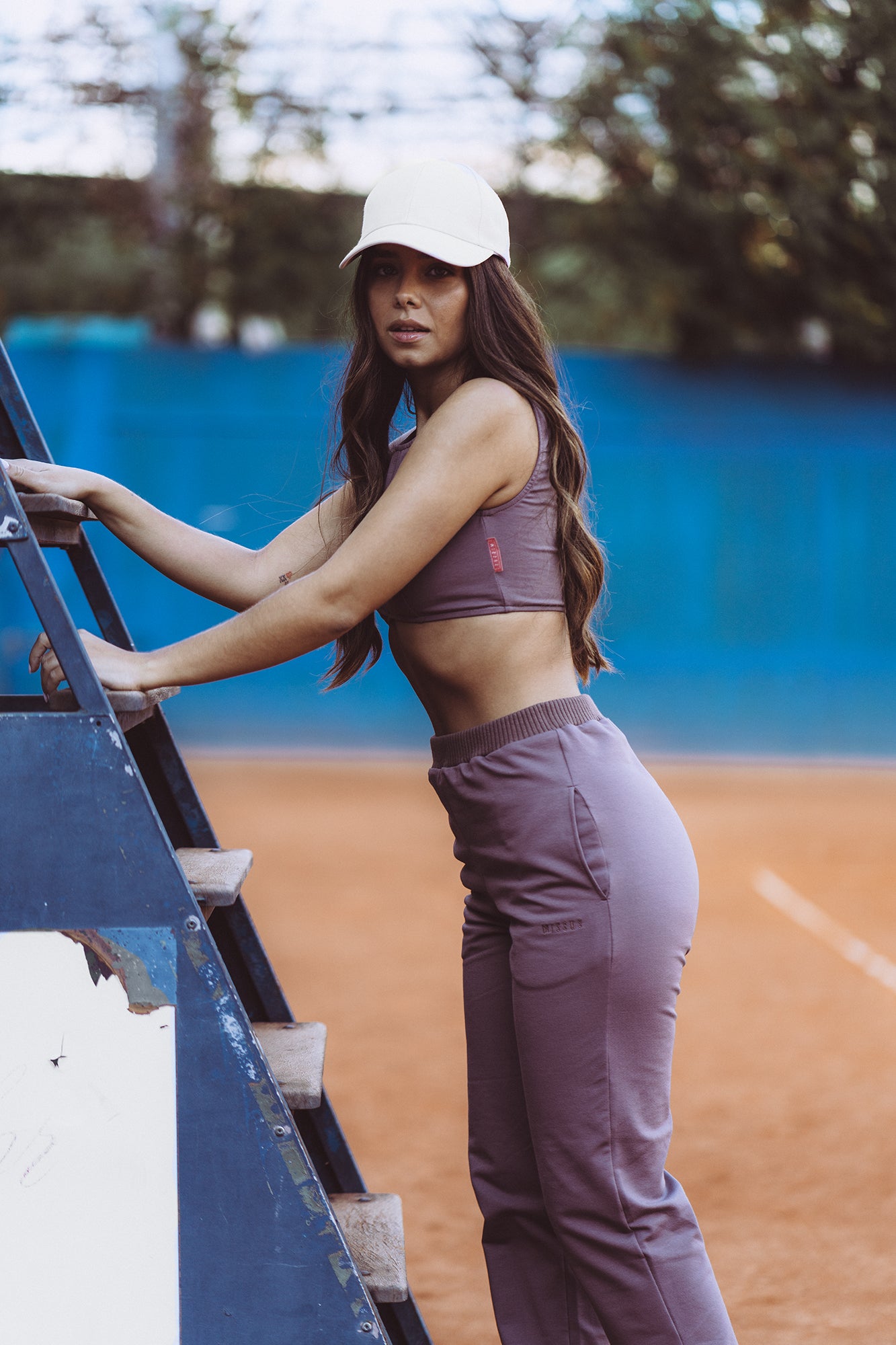 BROWN TRACKSUIT SWEATPANTS