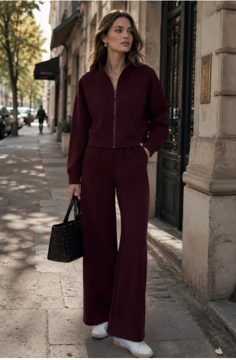 BURGUNDY SWEATPANTS