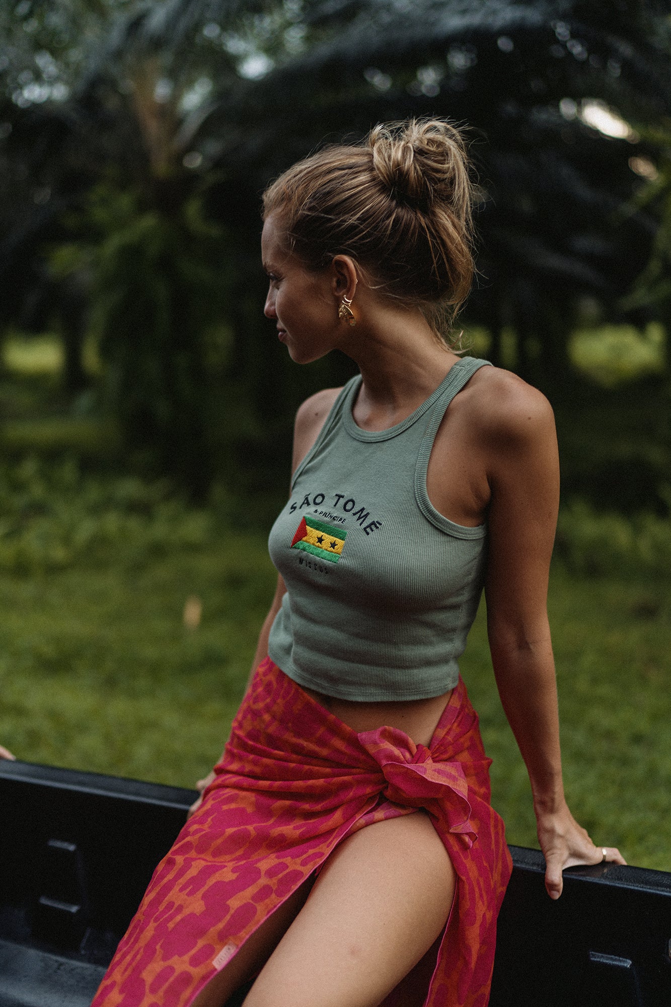 KHAKI STP TANK TOP S4