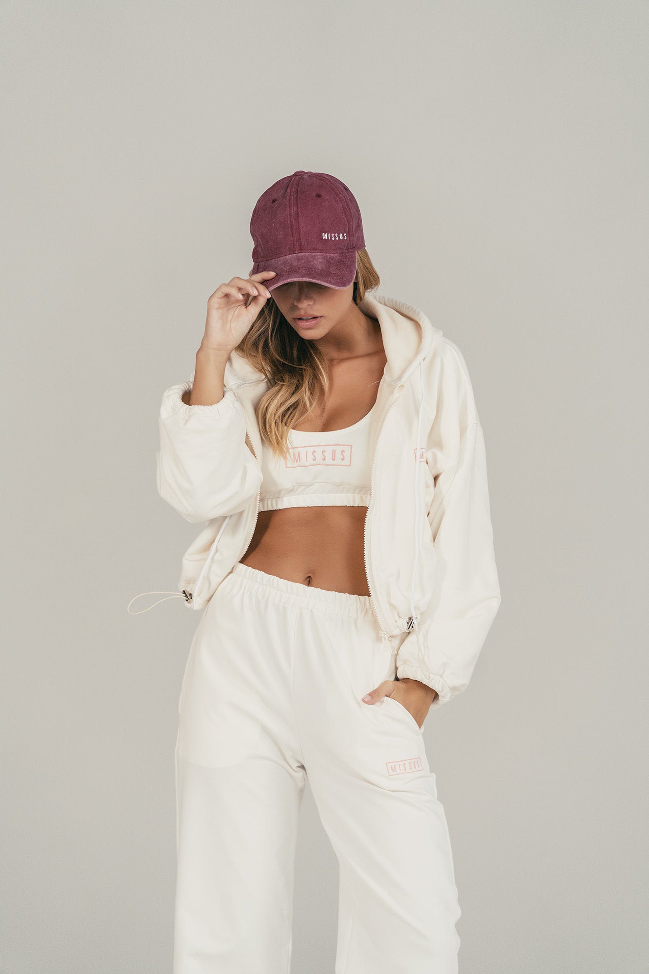 WHITE TRACKSUIT ZIP-UP HOODIE
