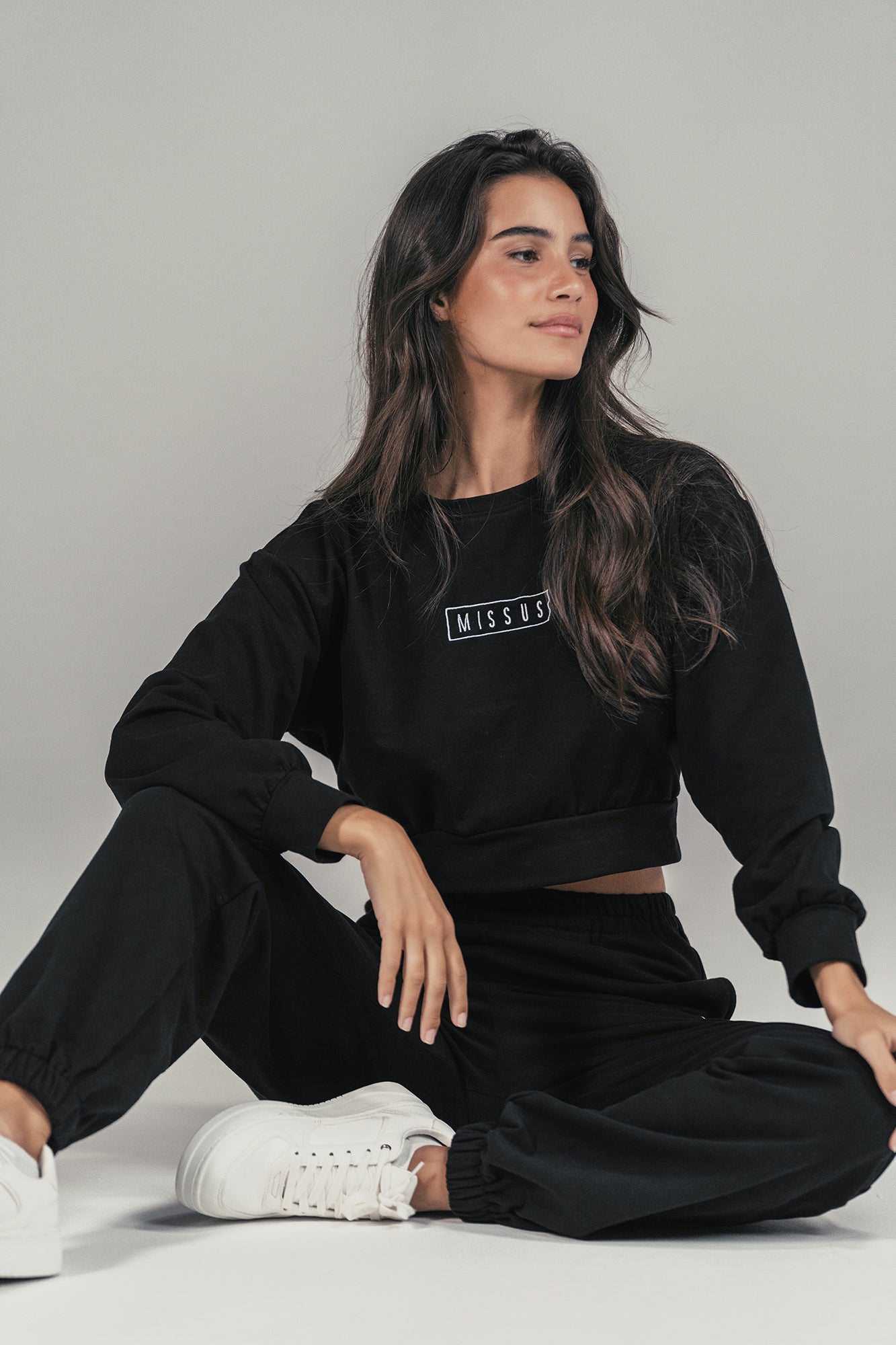 BLACK TRACKSUIT SWEATPANTS
