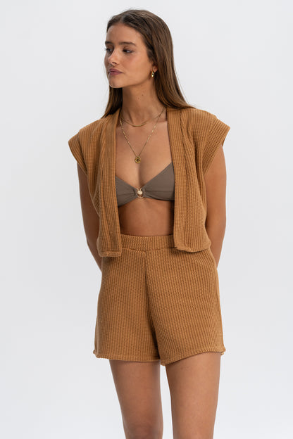 CAMEL RIBBED KNIT GILET