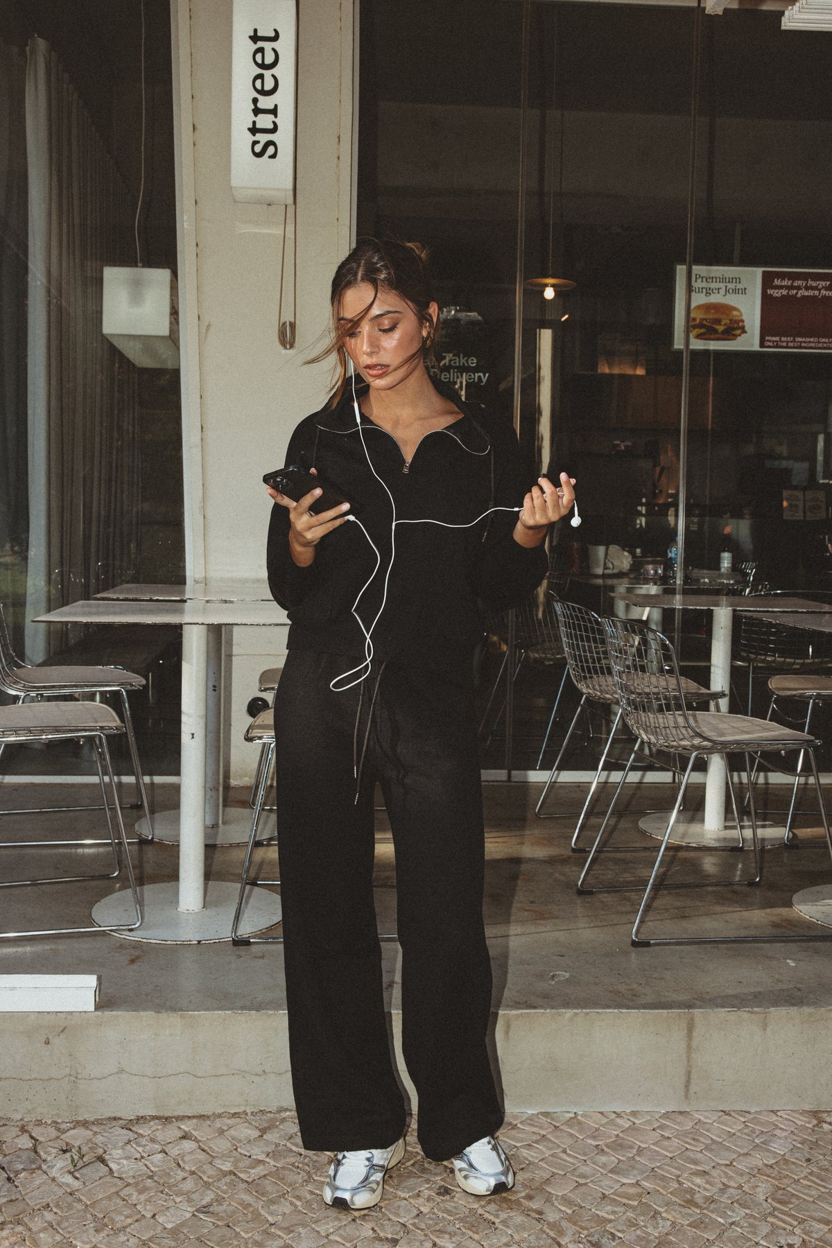 BLACK QUARTER-ZIP KNIT SET